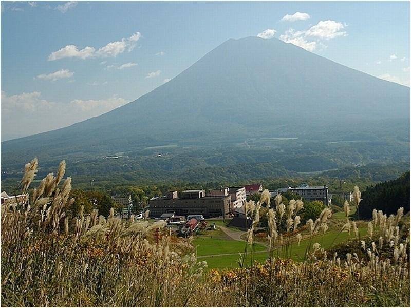 Hotel Niseko Alpen Kutchan Esterno foto